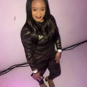 Meet your Posher, Angelie